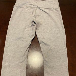 Lululemon Cropped Leggings Size 8 20"